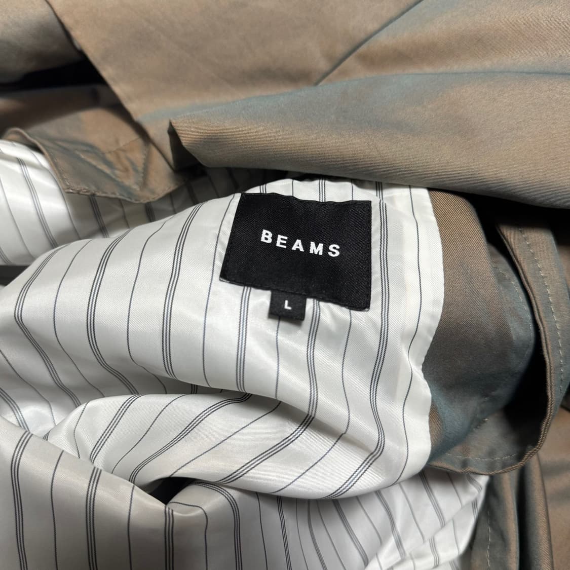 빔즈(BEAMS) 베이지컬러 스텐칼라넥 코튼 혼방 벨티드 래글런 코트 상품이미지3