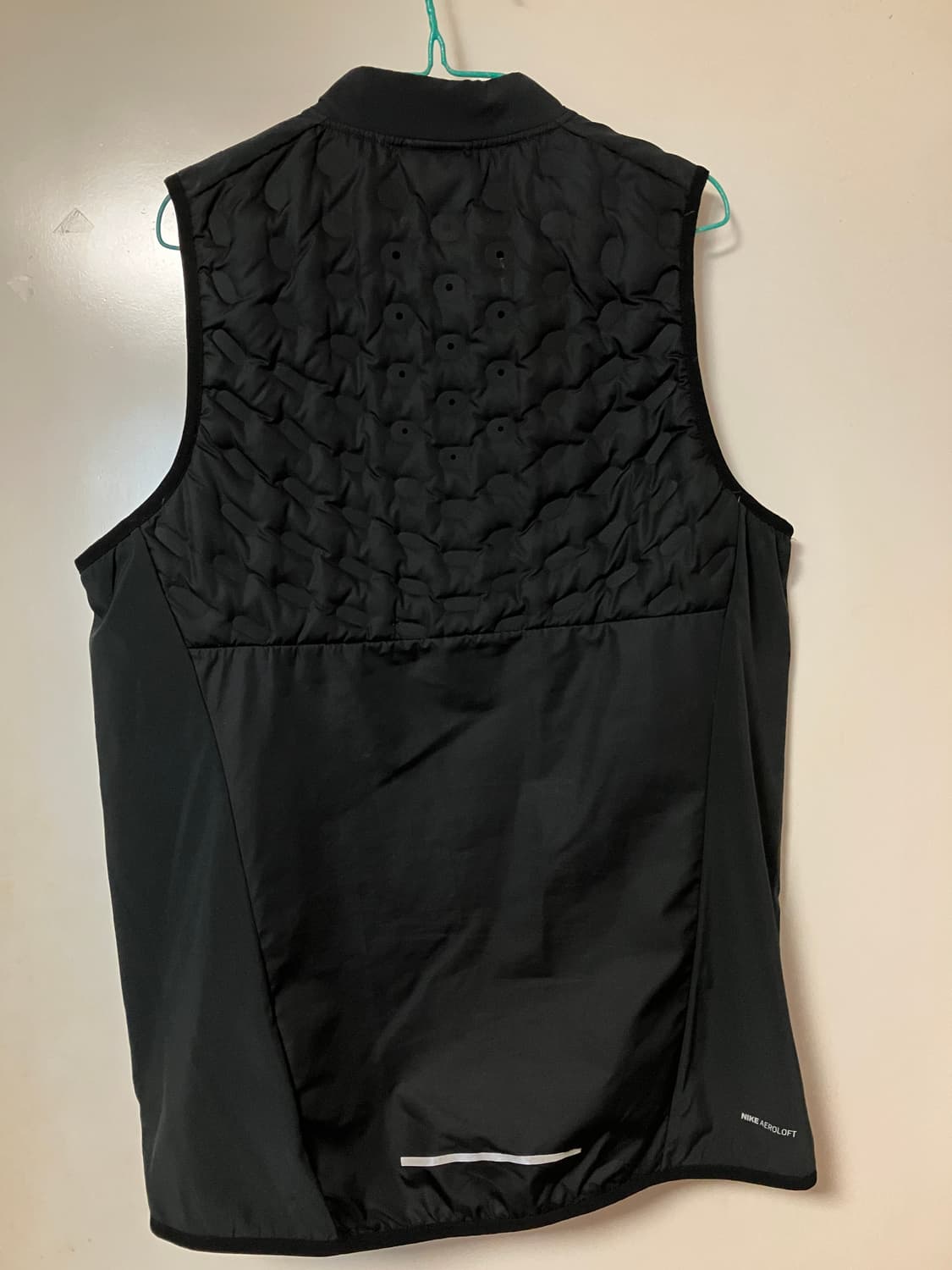 나이키 에어로로프트 베스트 M 상품이미지2