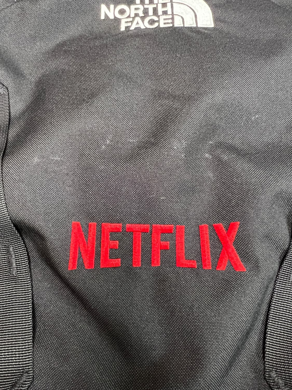 [OS] 노스페이스 Vault x 넷플릭스 콜라보 백팩 상품이미지7