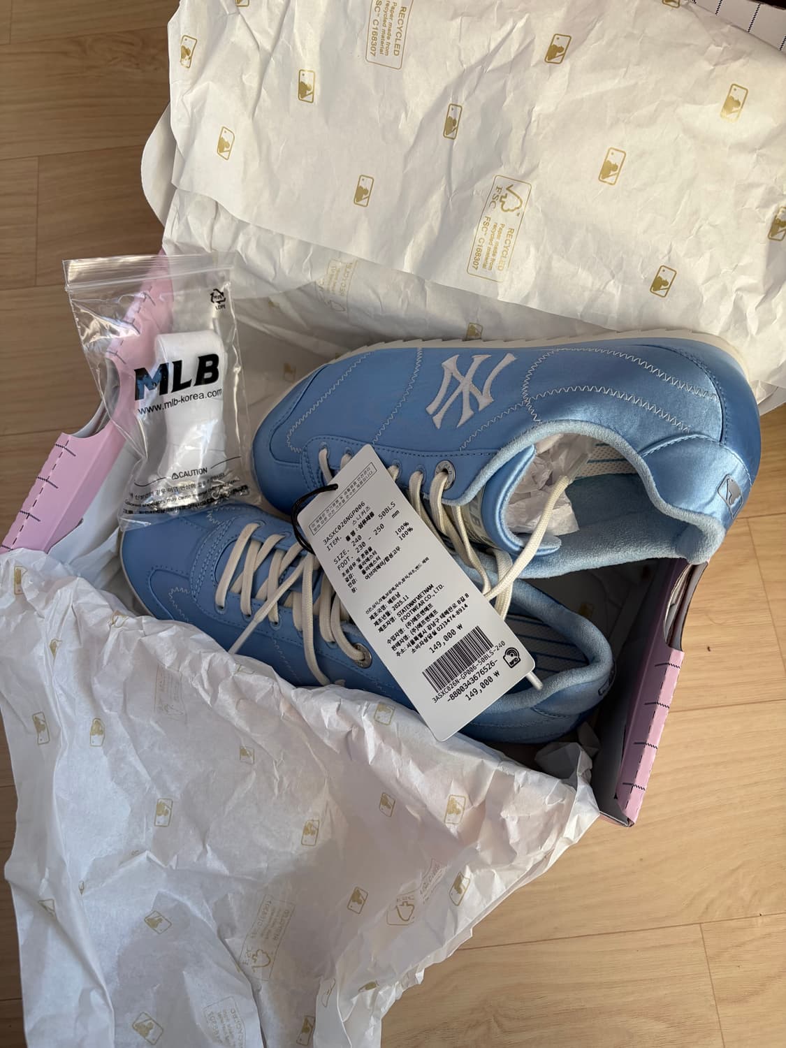 MLB 러니 새틴 뉴욕양키스 운동화 (새상품) 상품이미지1