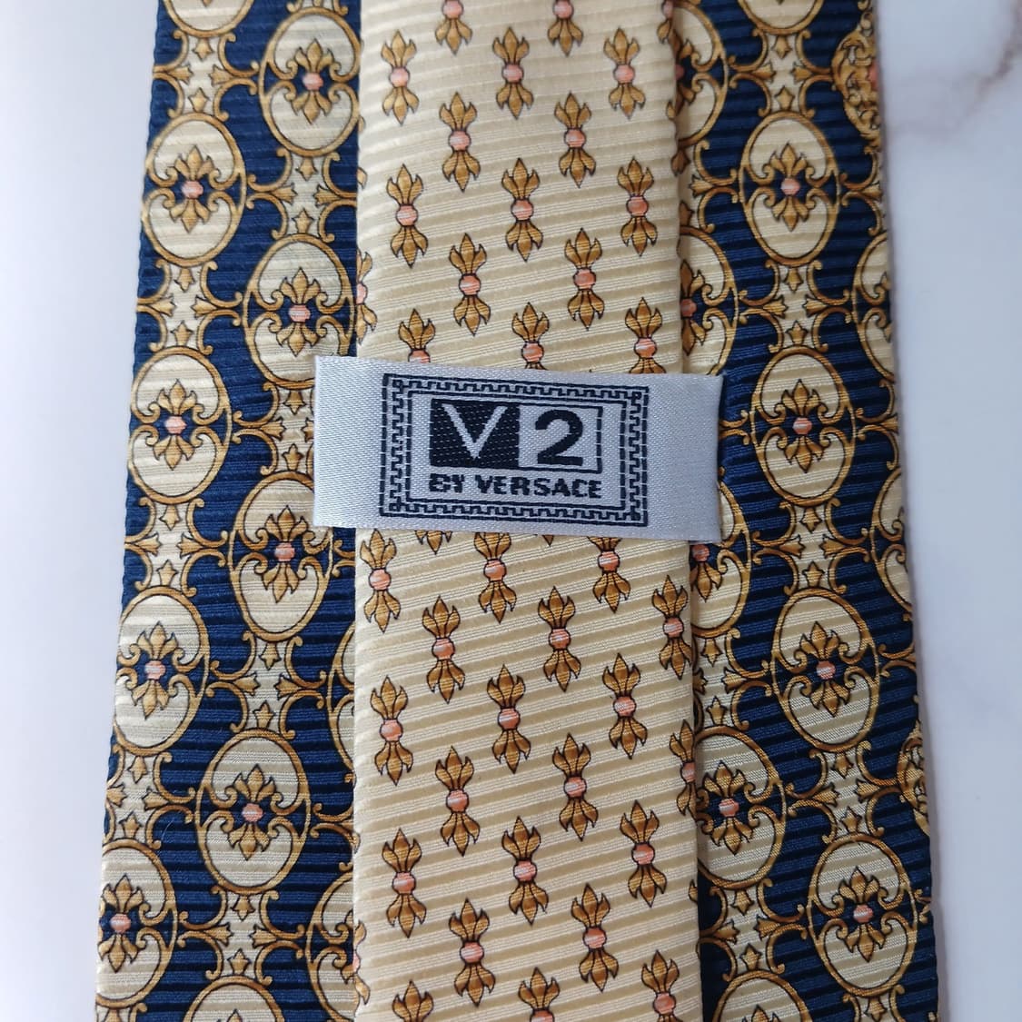 베르사체 실크 옐로우 패턴 넥타이 10.2cm B등급 E839 상품이미지5