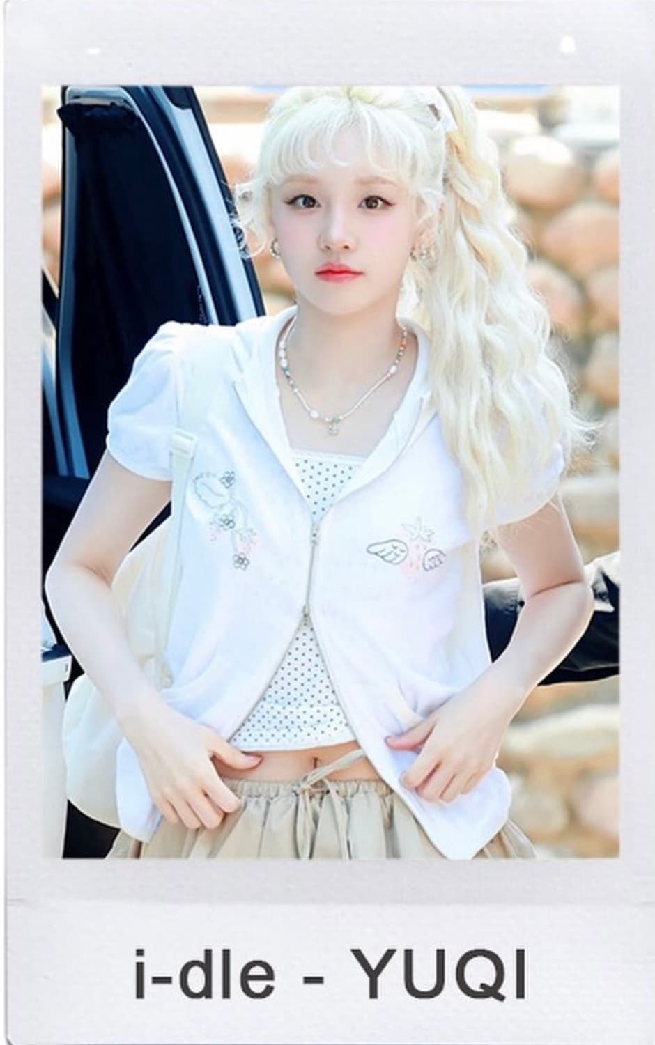 네고가능) 노피셜노피스 BERRY PUFF HOODIE 딸기 반팔 집업 상품이미지5
