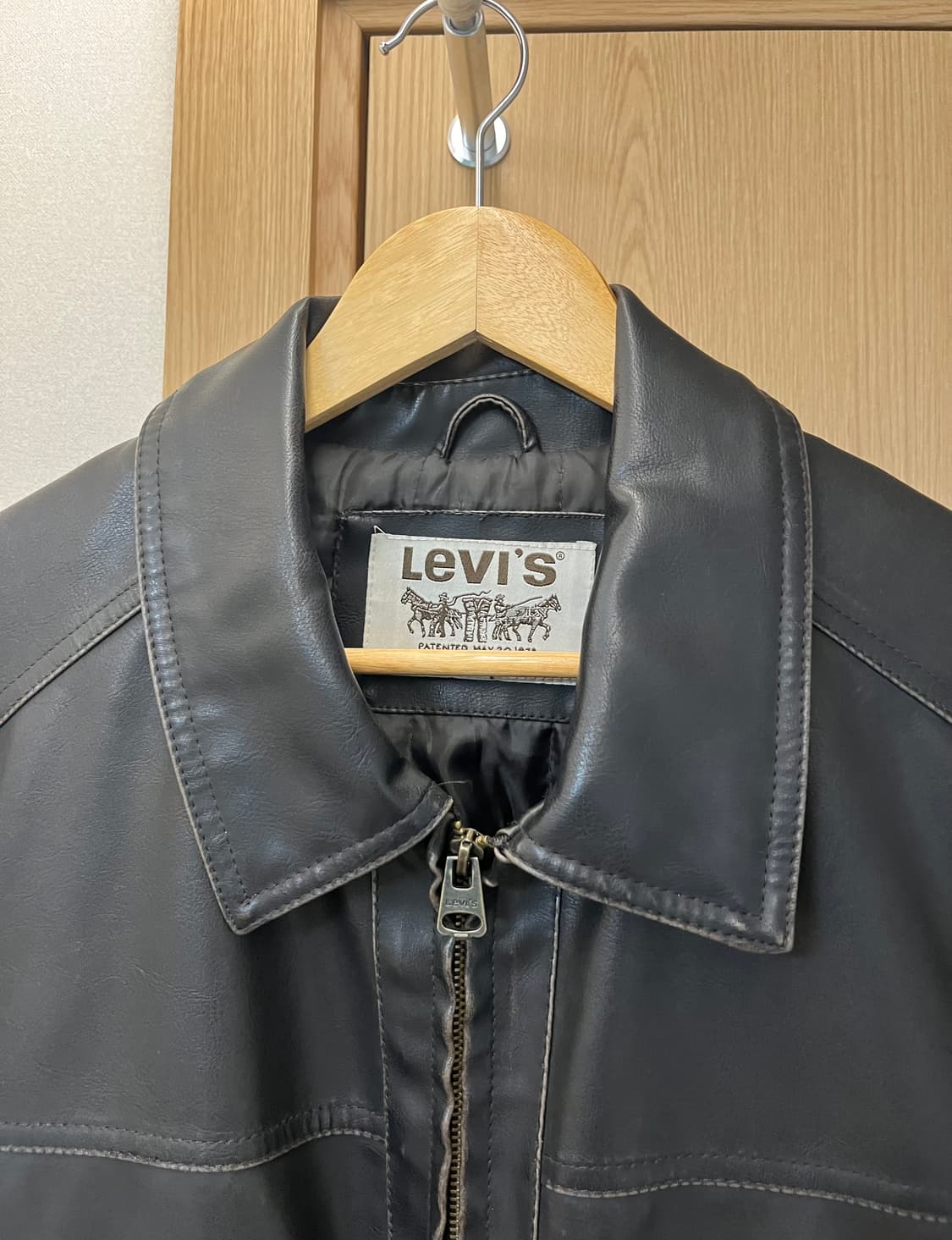 리바이스 A-2 가죽자켓 상품이미지4