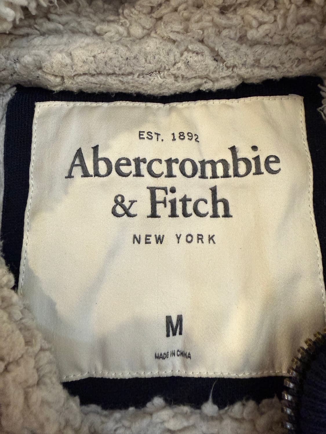 아베크롬비 딱붙핏 울프죠 양털 후드집업 네이비 상품이미지5