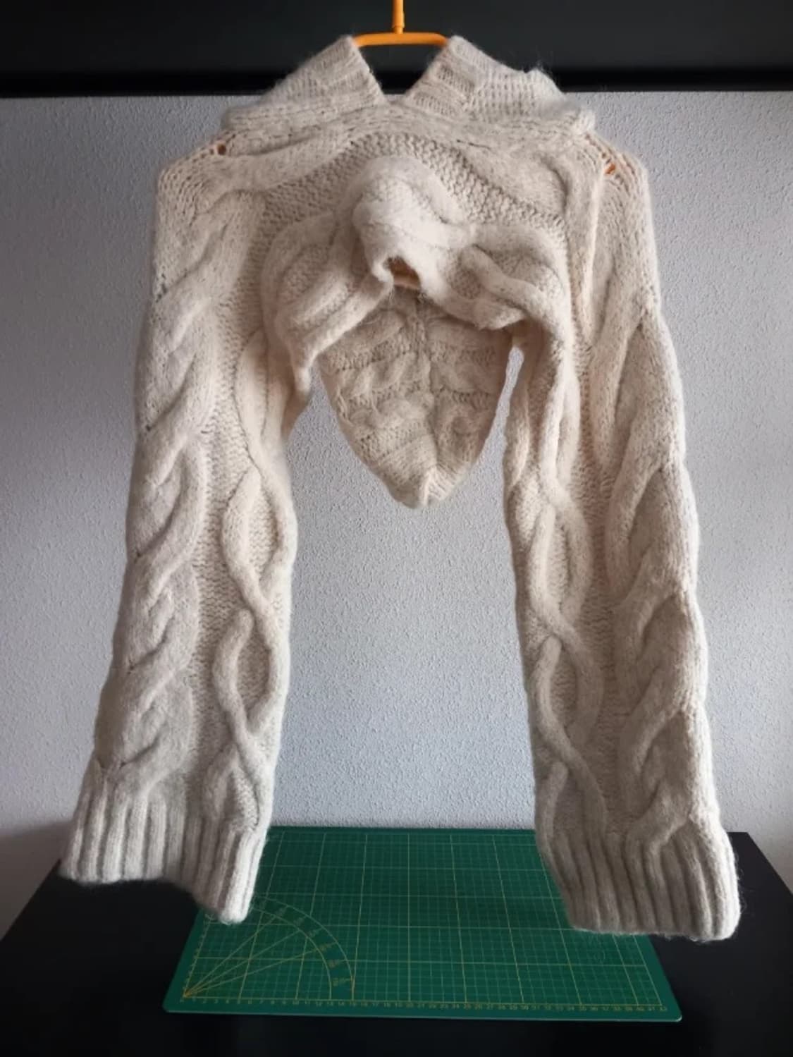 자라(ZARA) 꽈배기 후드 니트 볼레로 상품이미지2