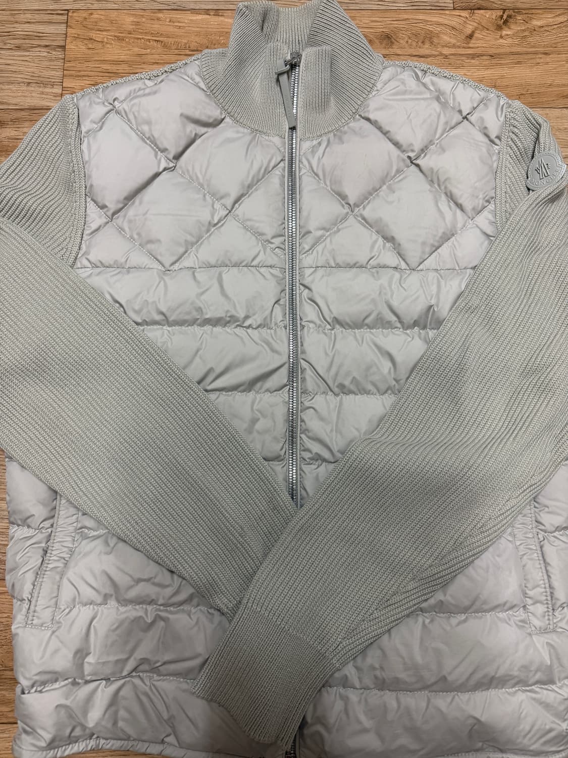 몽클레르 니트패딩 베이지 L사이즈 상품이미지2