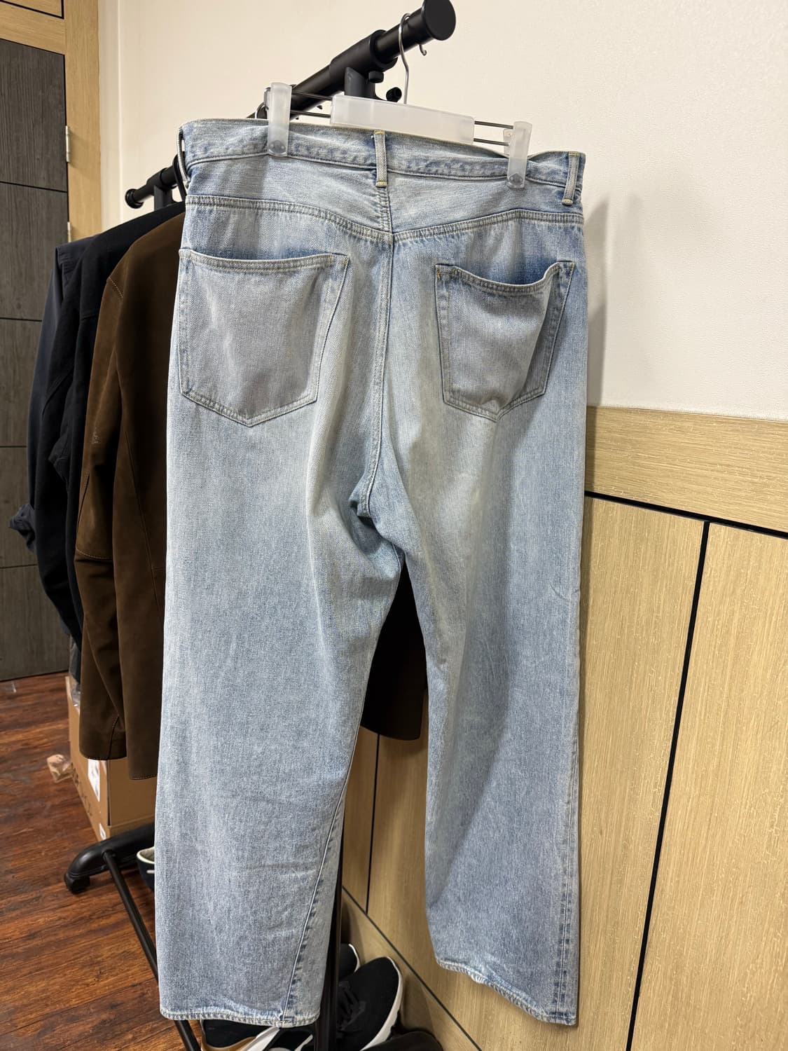 [2] 코모리 22aw 블리치 데님 팬츠 해 상품이미지5