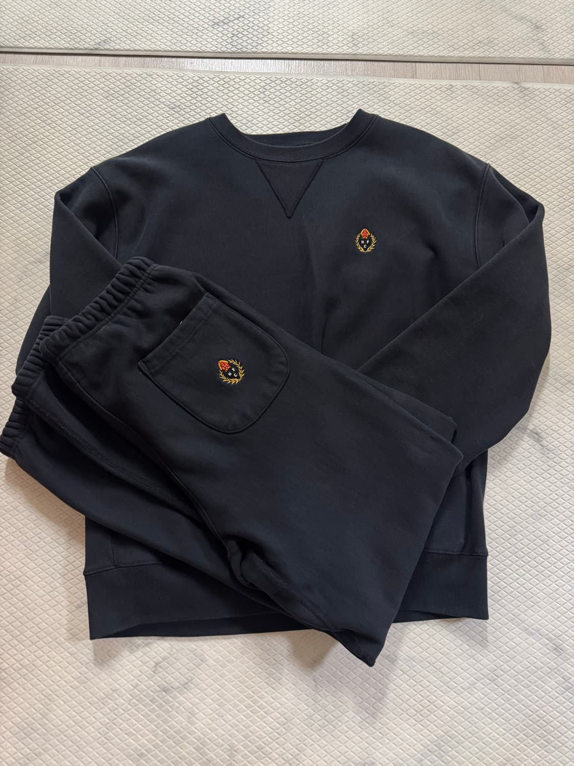 헤리티지플로스 헤비웨이트 스웻 셋업 블랙 팝니다 상품이미지1