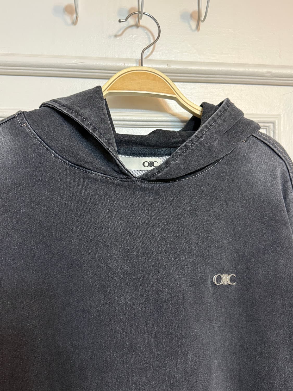 오아이오아이 헤리티지 데님 후드 블랙 상품이미지5