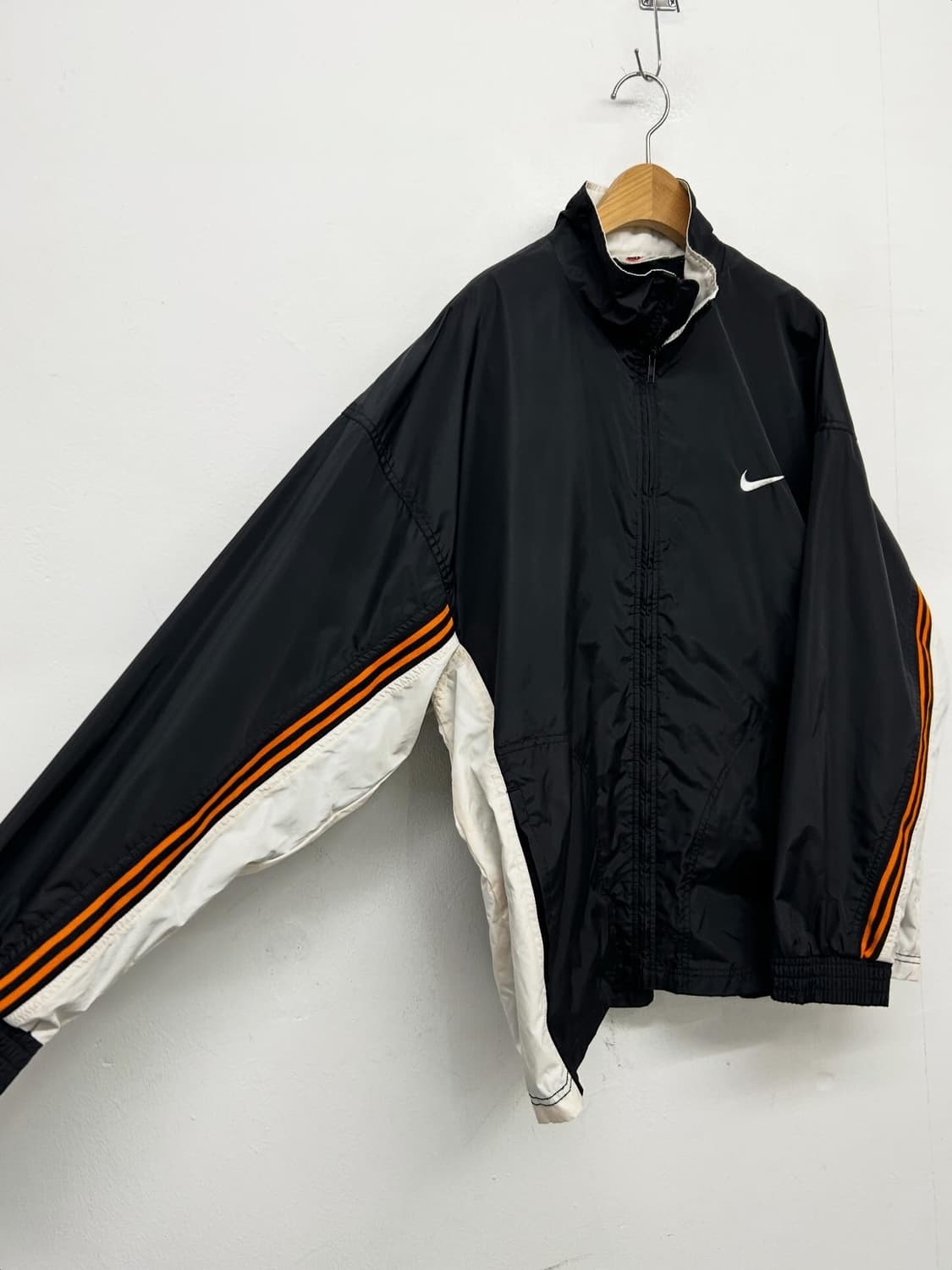 90s 나이키 블랙 오렌지 바람막이 자켓  상품이미지4