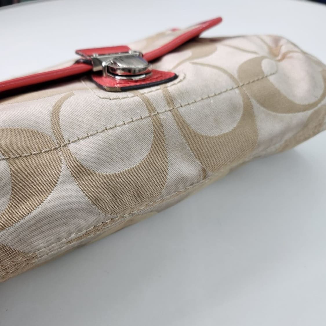 COACH 시그니처 숄더백 상품이미지5