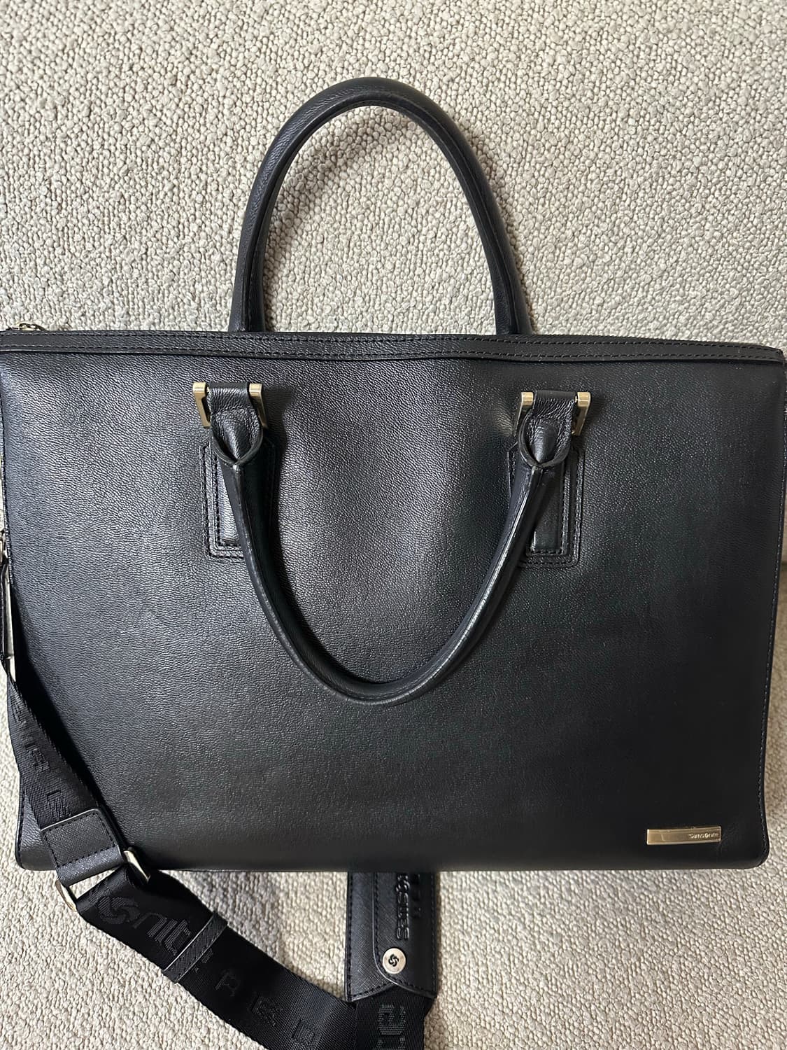 샘소나이트 레드 서류가방 팝니다 상품이미지1