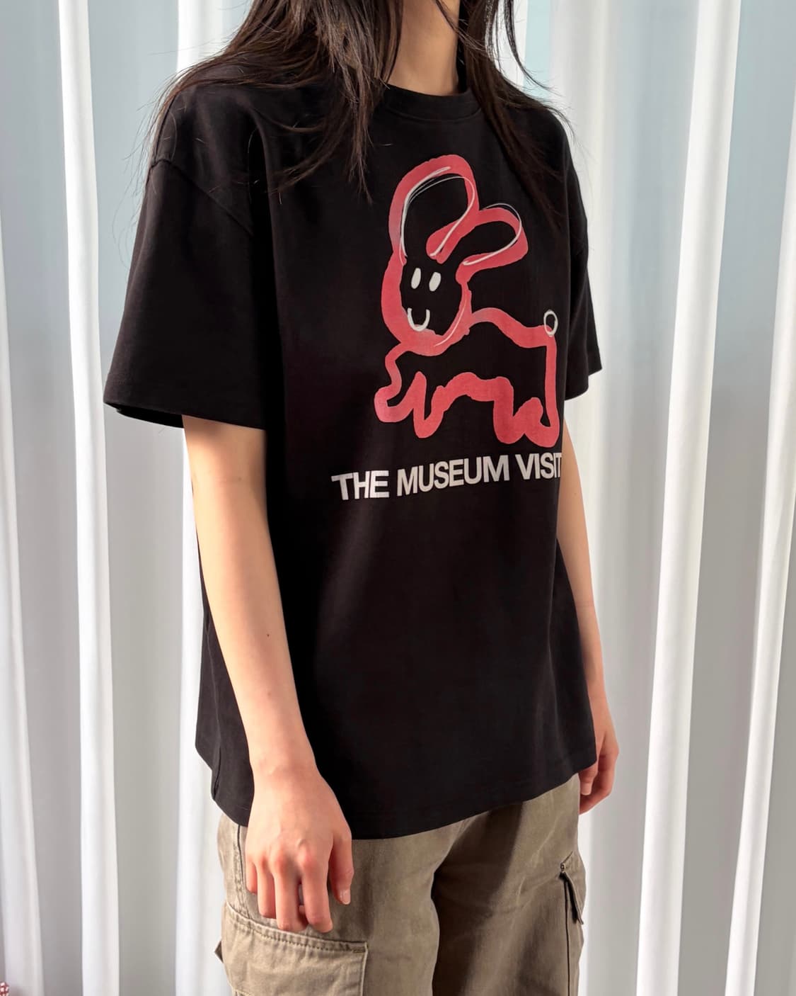 [M]더뮤지엄비지터 래빗 반팔 티셔츠 상품이미지3