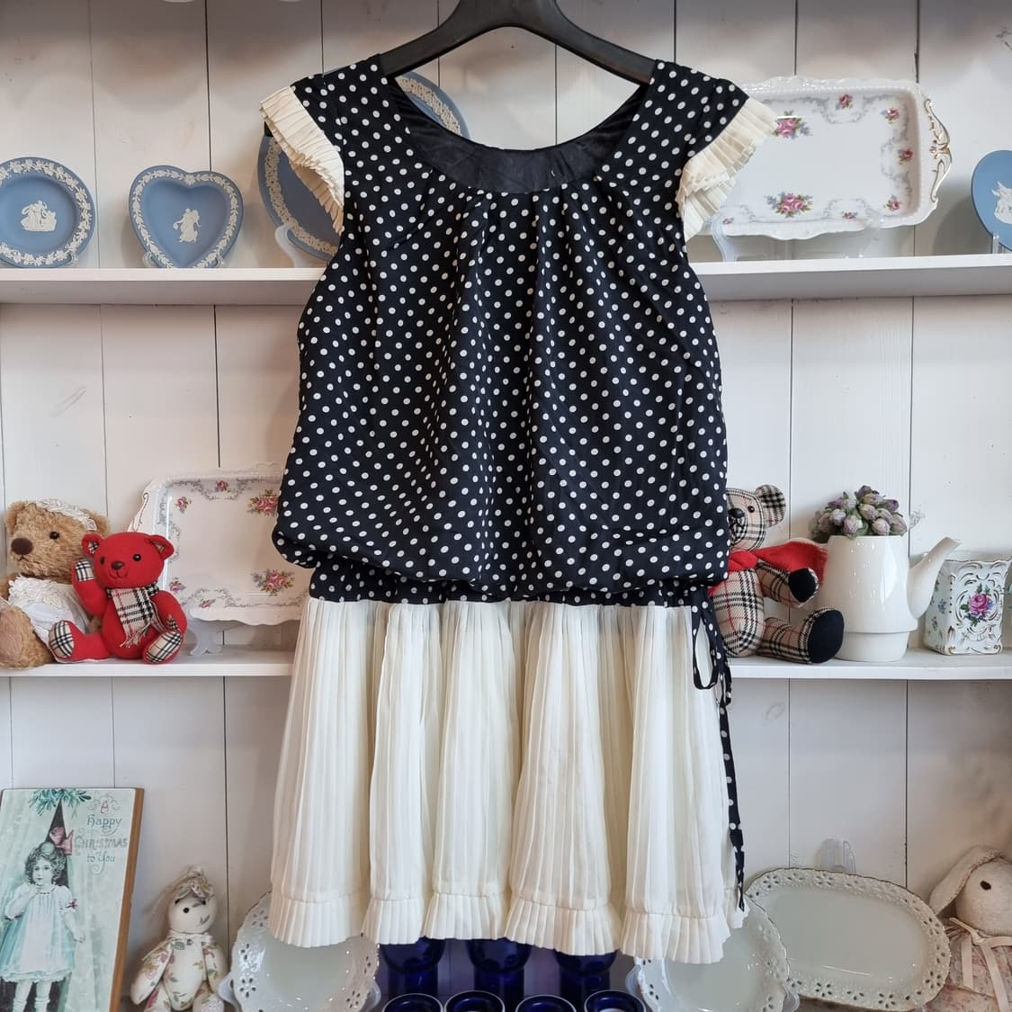 도트 배색 플리츠 원피스  상품이미지1