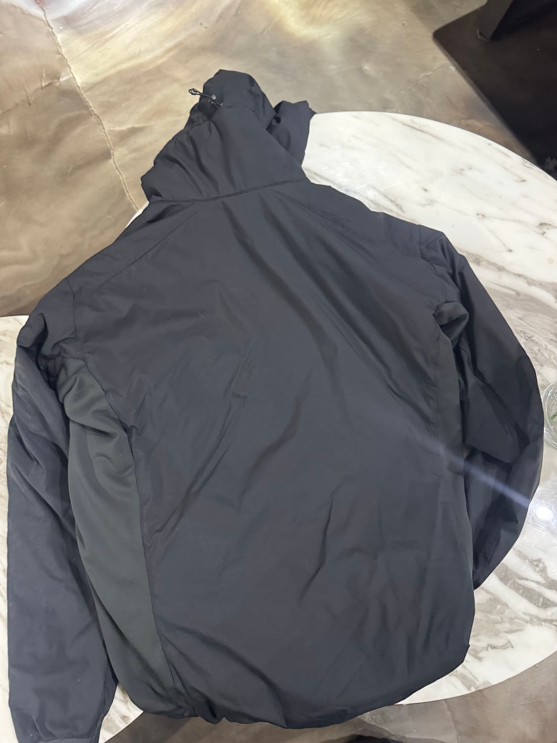 아크테릭스 아톰 후디 lt 블랙 m 상품이미지3