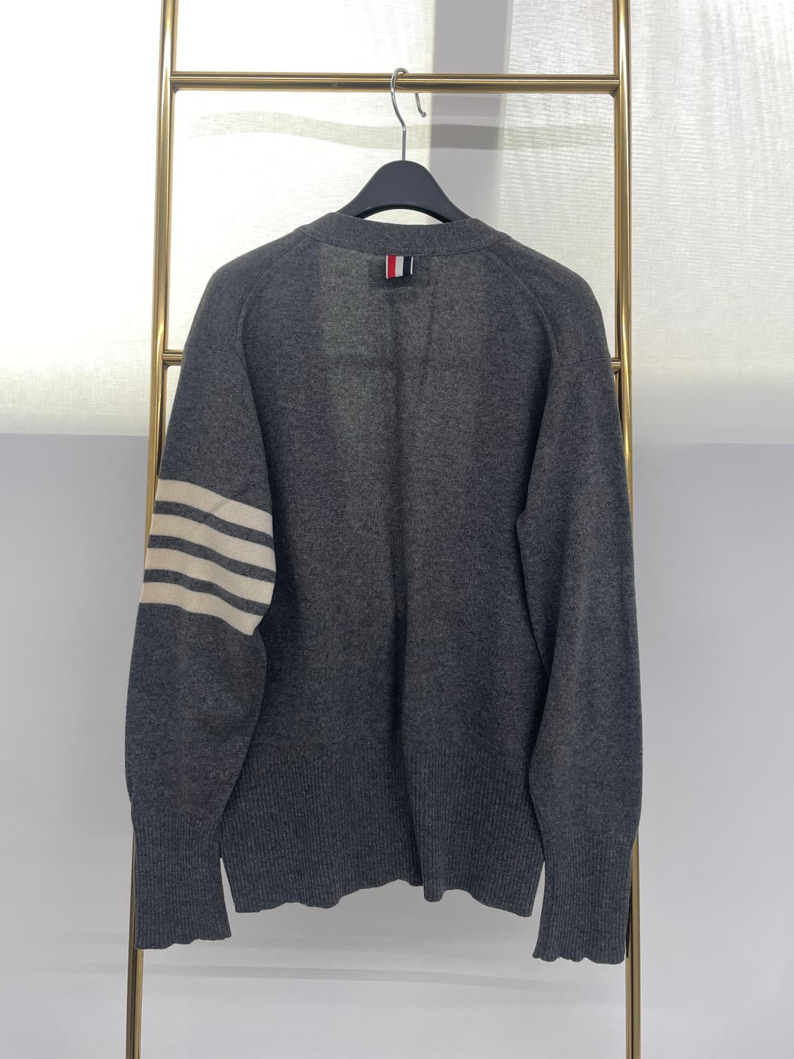 톰브라운 가디건 상품이미지2