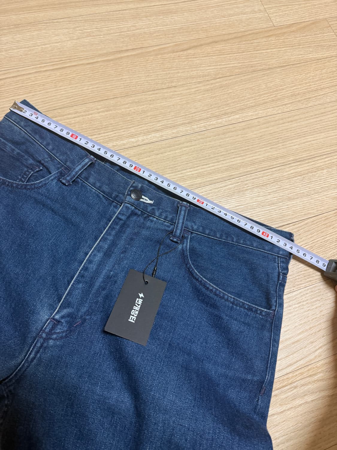 34) 159,000원 나나미카 22fw 5p 인디고 블리치 데님 상품이미지5