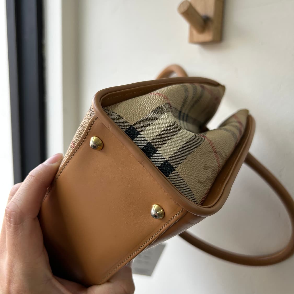 올드 버버리 노바 체크 핸드백 상품이미지5