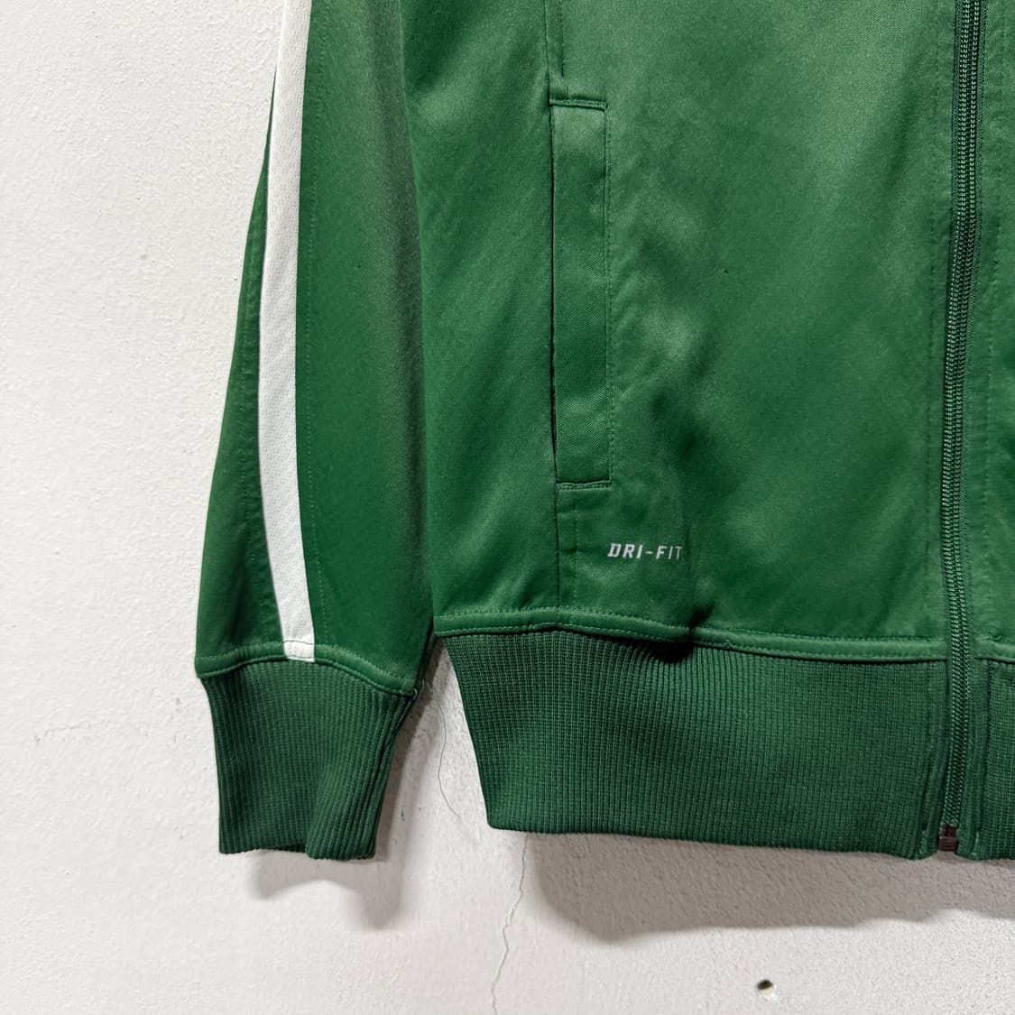 나이키 올드스쿨 자수 스우시 디테일 배색 싸커 집업 져지 상품이미지4