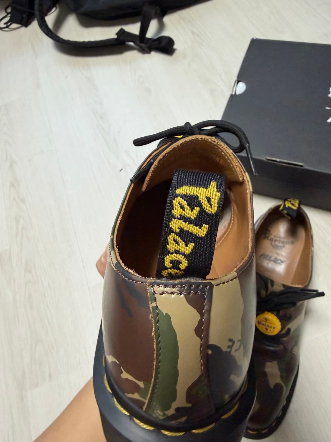 닥터마틴 X 팔라스 1461 카모 슈즈 UK8 (270mm) 판매합니다. 상품이미지5