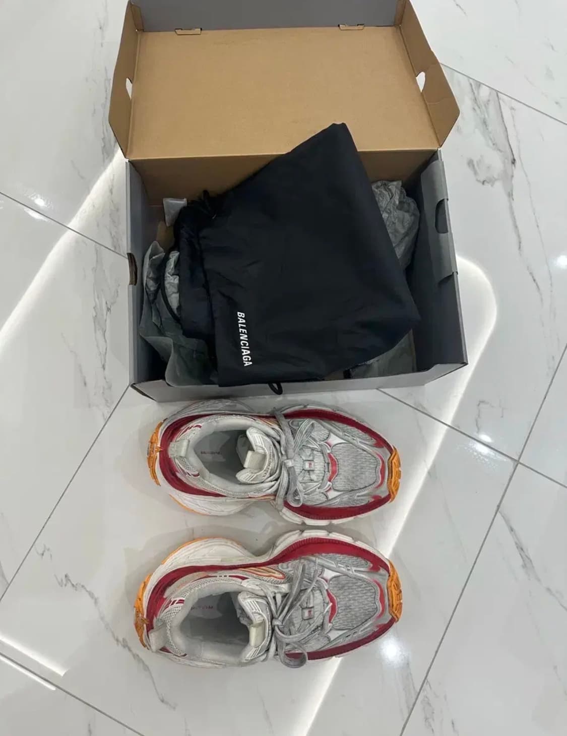 [44] 발렌시아가 10XL 흰색주황 뎀나착용 상품이미지3