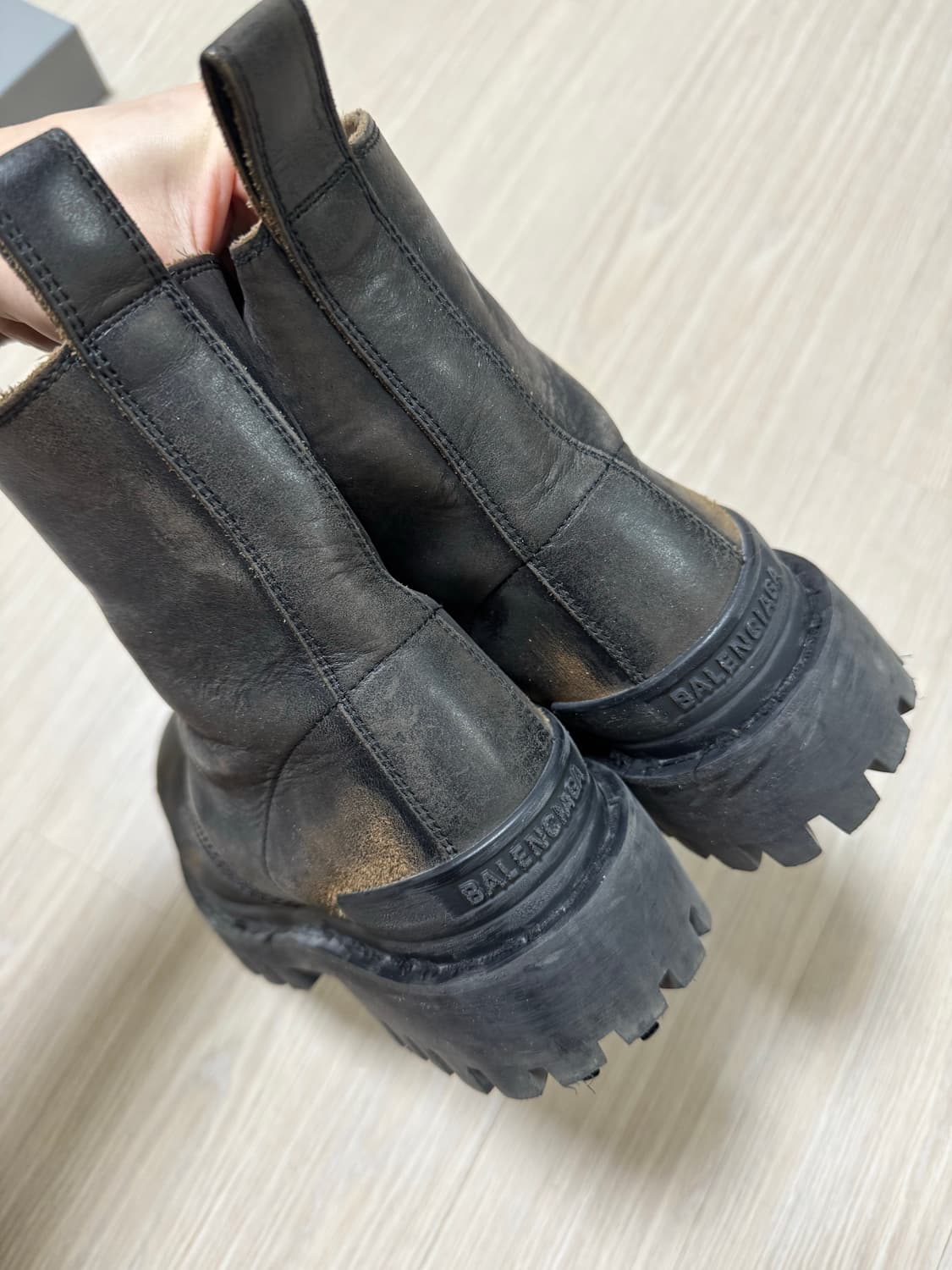 발렌시아가 스트라이크 부츠 빈티지 이펙트 레더 40 상품이미지4