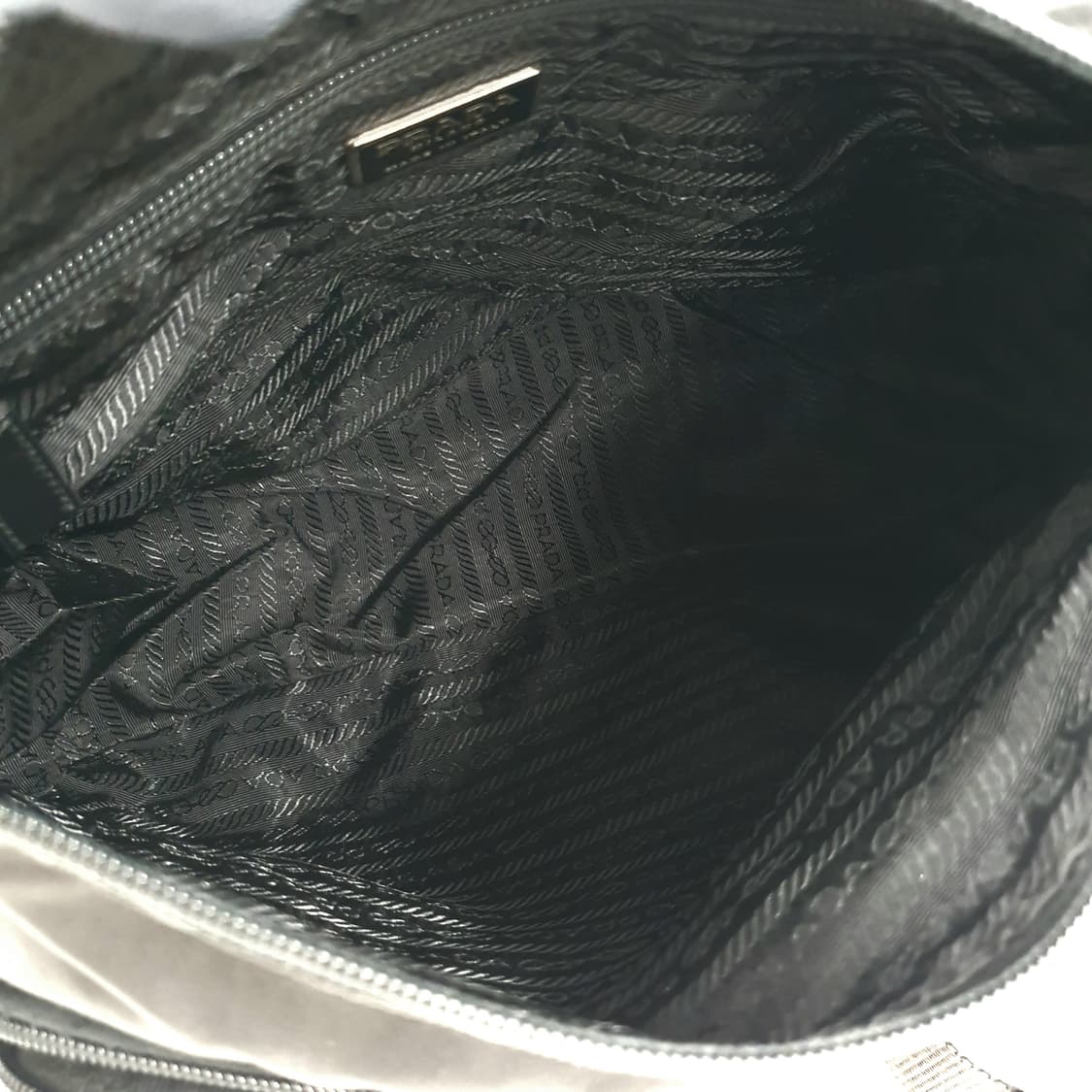 프라다 리나일론 투버클 메신저백 크로스백 숄더백 상품이미지10