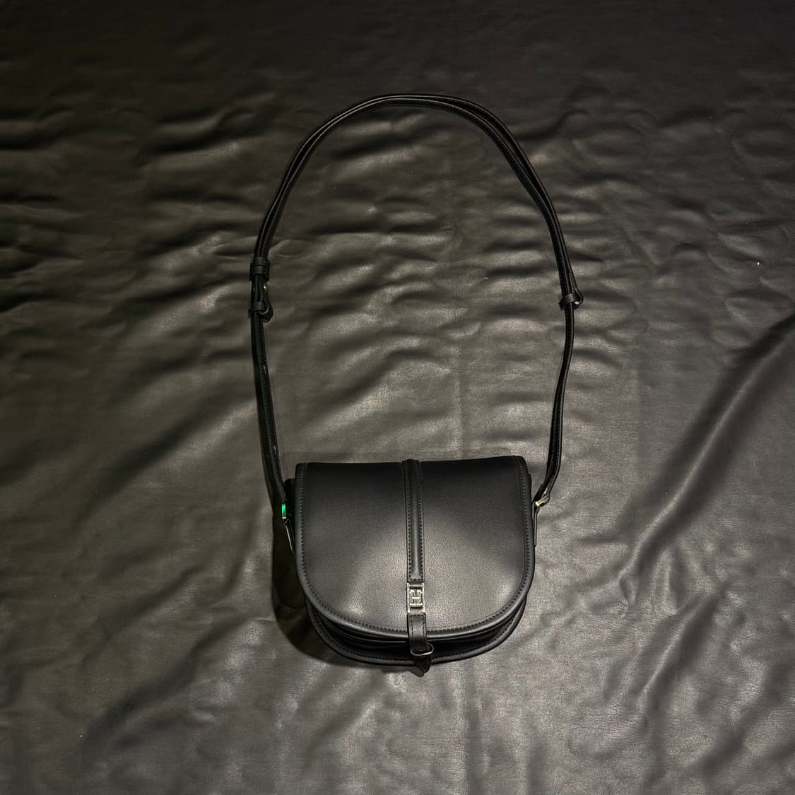 폴뉴아 클래식 로고 포쉬백 상품이미지1