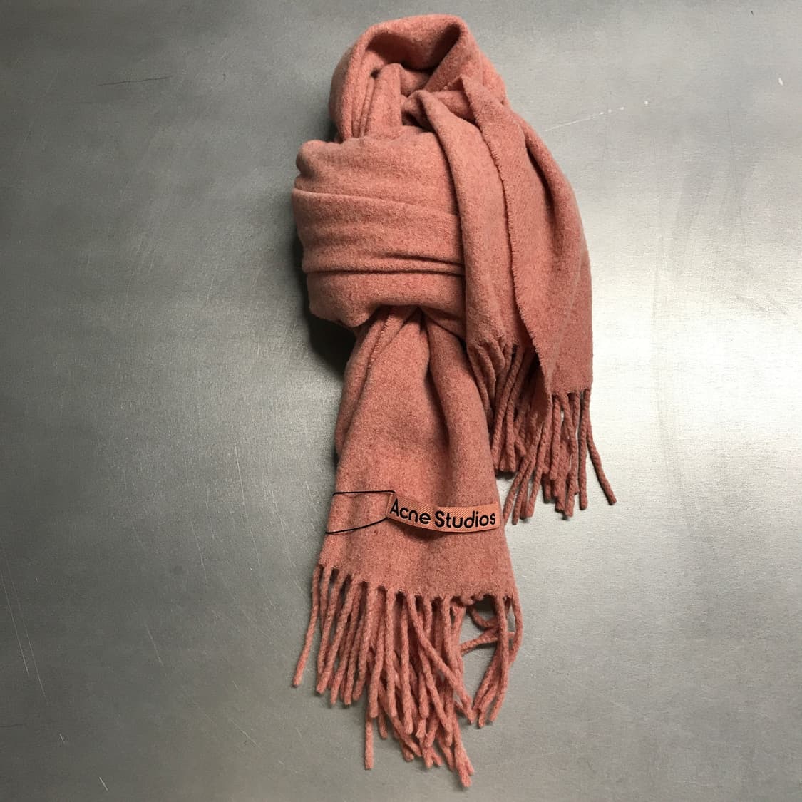 아크네스튜디오 핑크 머플러 상품이미지1