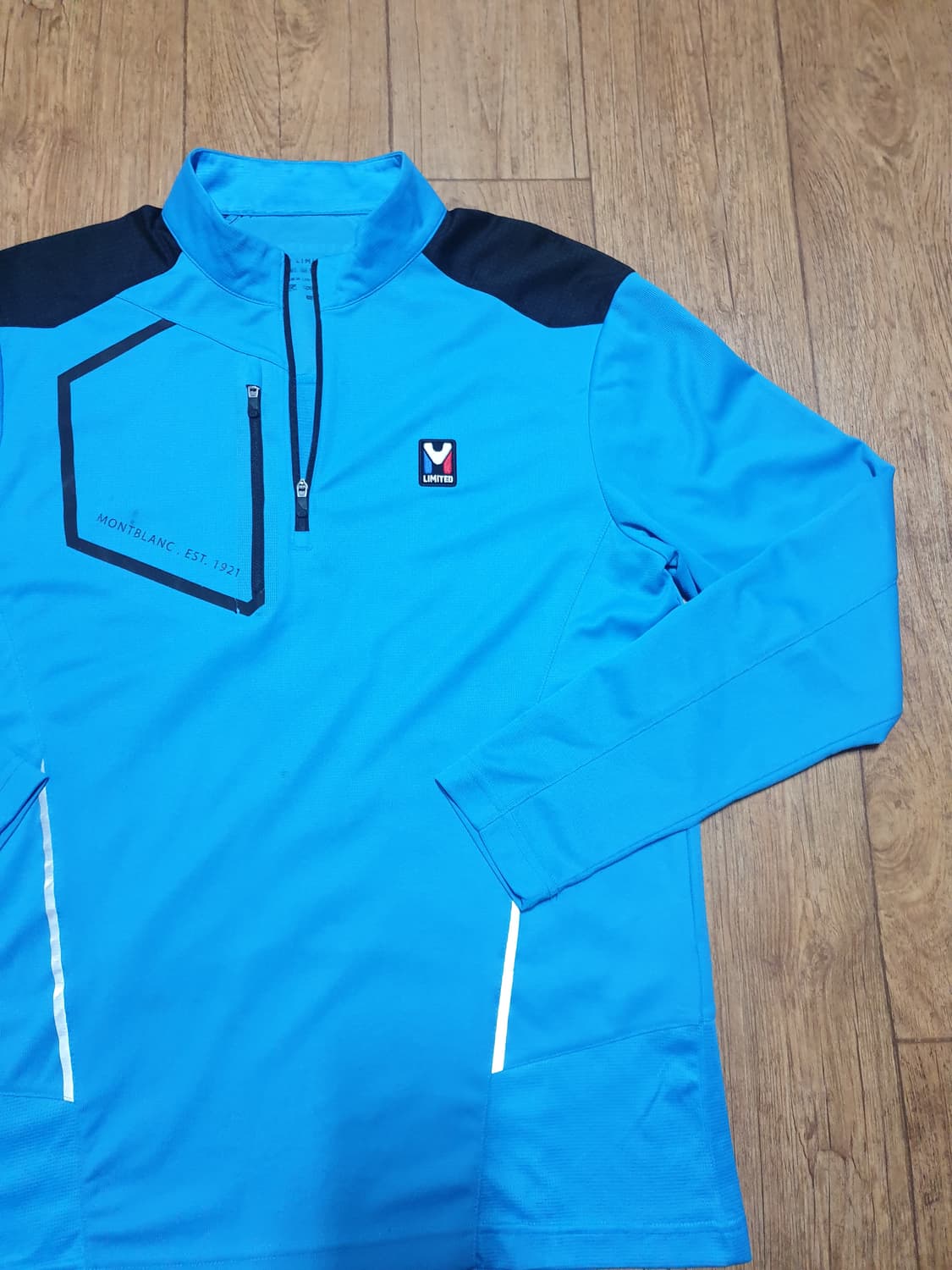 1223 밀레 아웃도어 반집업 100 사이즈입니다 상품이미지3