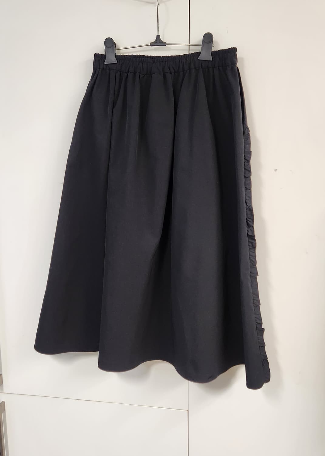 럭키슈에뜨 프릴 포인트 밴딩 롱스커트 36 25SS 상품이미지4