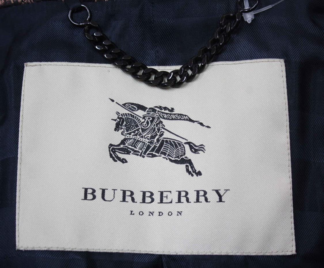 J-12109/버버리 정품 여성용 퀄팅 코트 85-94-160 상품이미지3