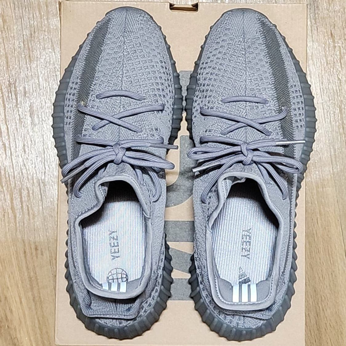 아디다스 이지부스트 285 스틸그레이 상품이미지5