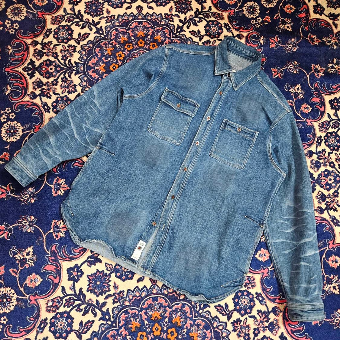 시리즈(Series) 21FW 심플링 워시드 루즈핏 데님 자켓
 상품이미지1