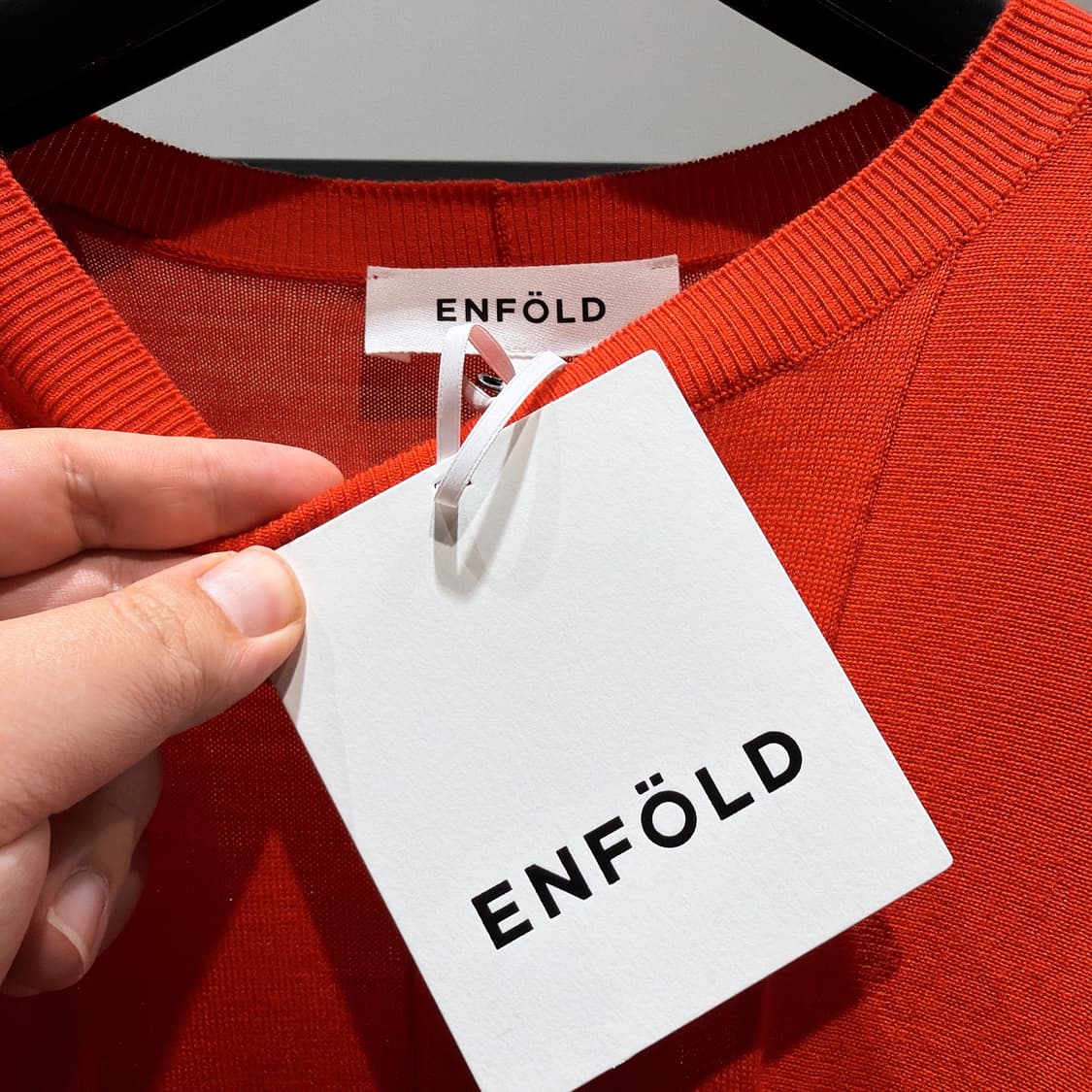 (정품/새상품) ENFOLD 엔폴드 여성 레드 울100 와이드핏 니트 상품이미지3