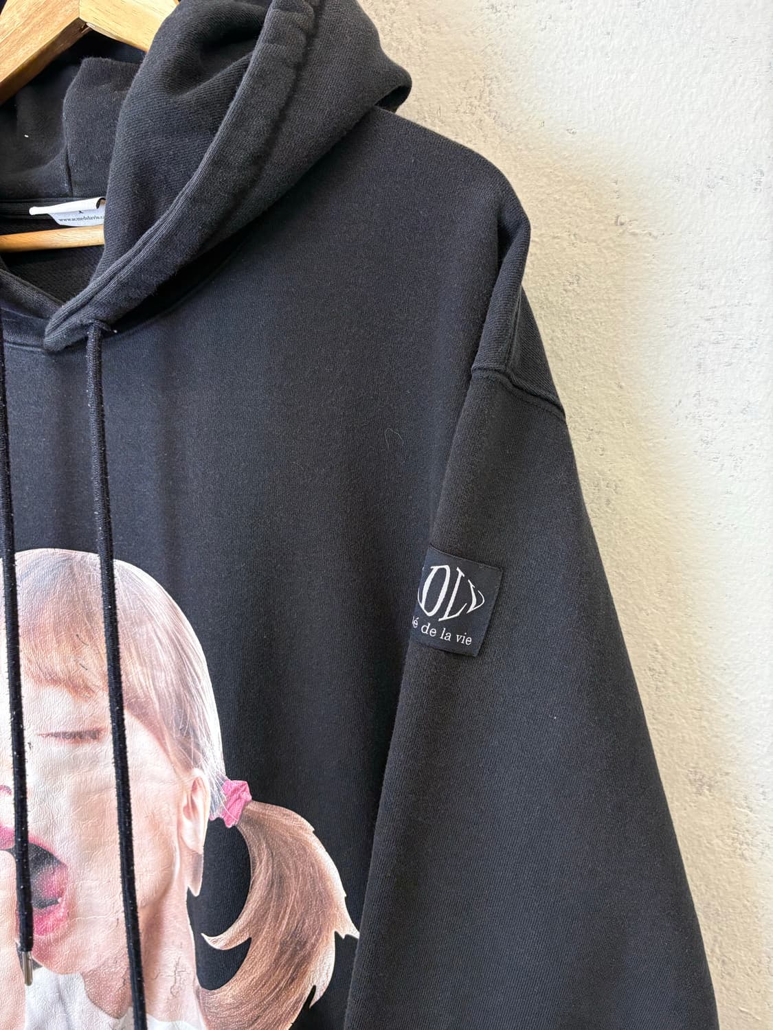 아크메드라비 프린팅 후드티 블랙 상품이미지7