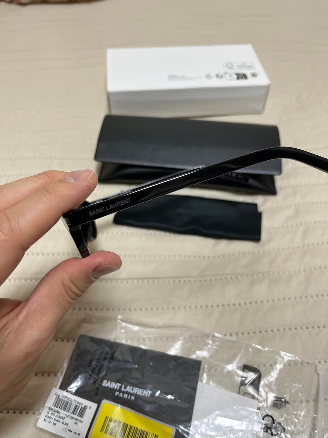 생로랑 sl 751 블랙 오벌 선글라스  상품이미지10