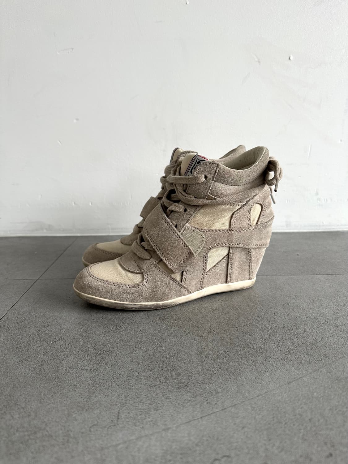 Ash 스웨이드 웨지 스니커즈 베이지 상품이미지1