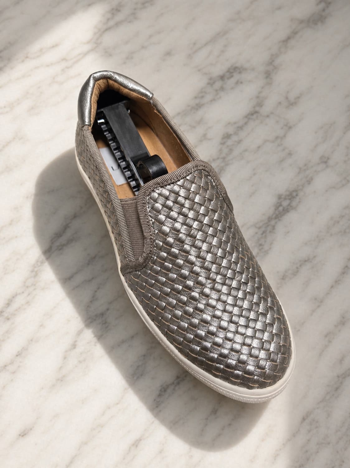 랑방온블루 메쉬 슬립온 실버 / 22 (215~220) 상품이미지7