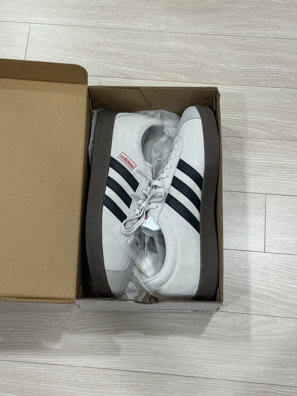 아디다스 단화 스니커즈 275 새상품 상품이미지1