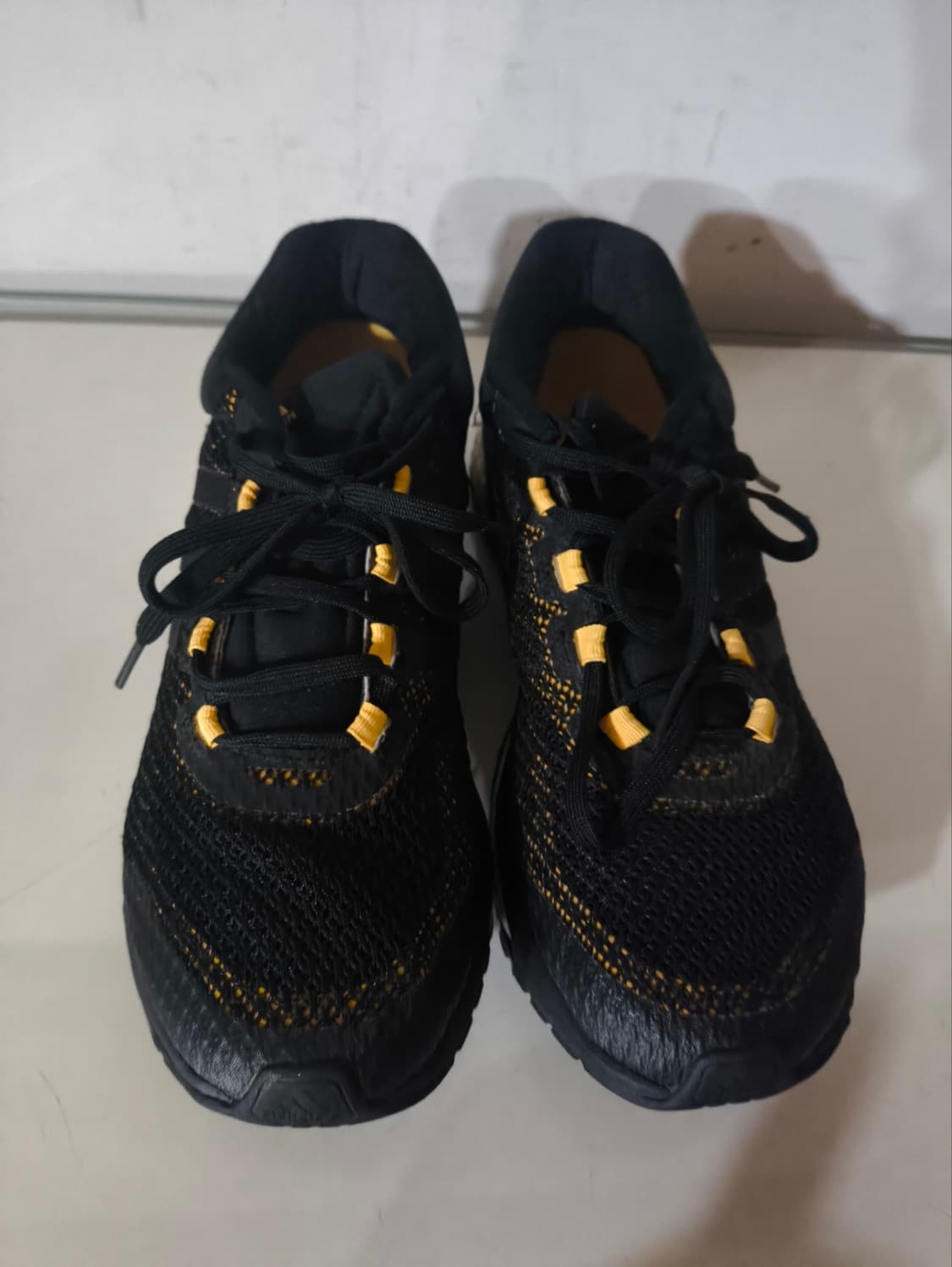 255mm 아디다스 리스폰스23 런닝화  상품이미지4