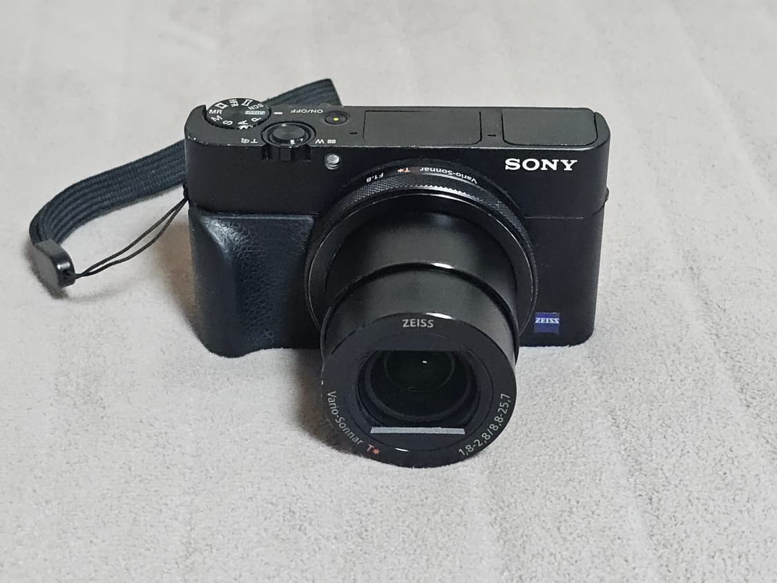 소니 RX100m5 카메라 상품이미지1