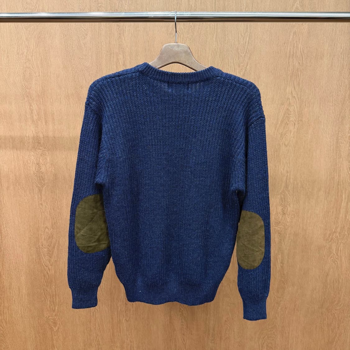 맥그리거 멜란지 니트 체스트 싱글 버튼 포켓 엘보 패치 디테일 네이비 상품이미지3