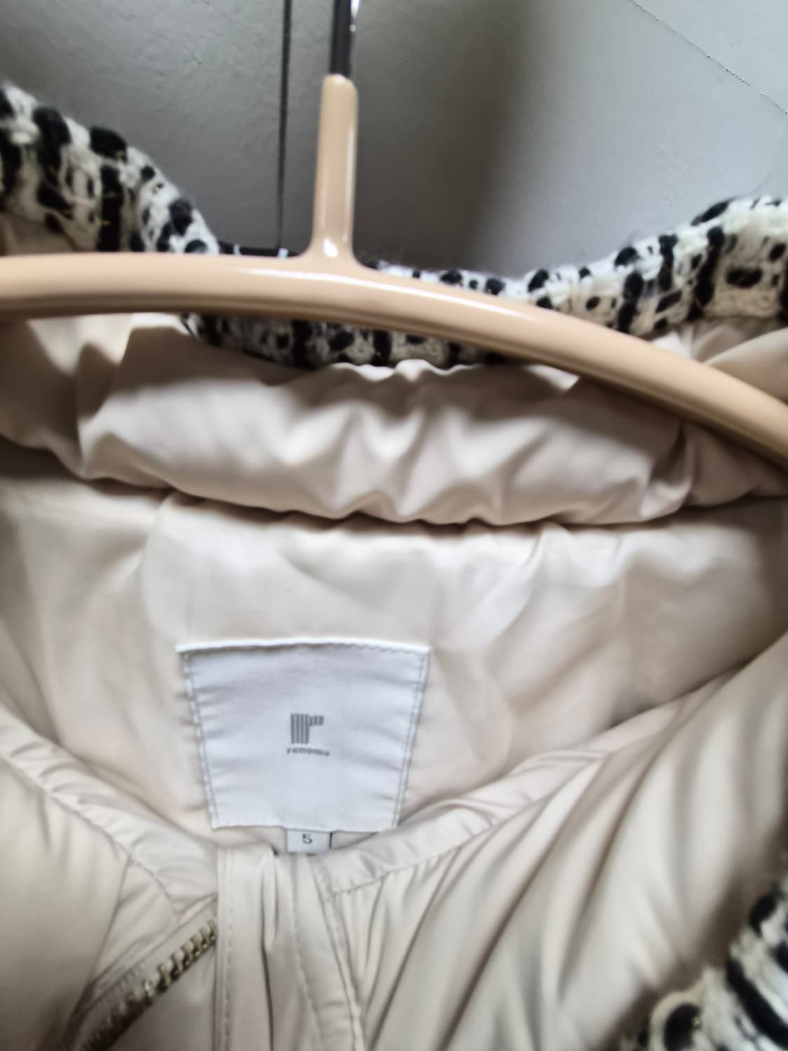 레노마 트위드트리밍 구스숏패딩 상품이미지3