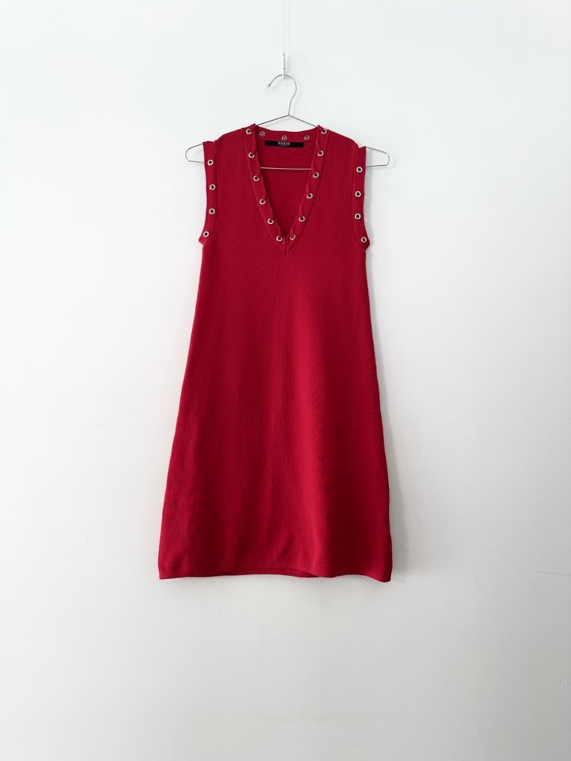 GUESS punching strap ops & top 상품이미지1