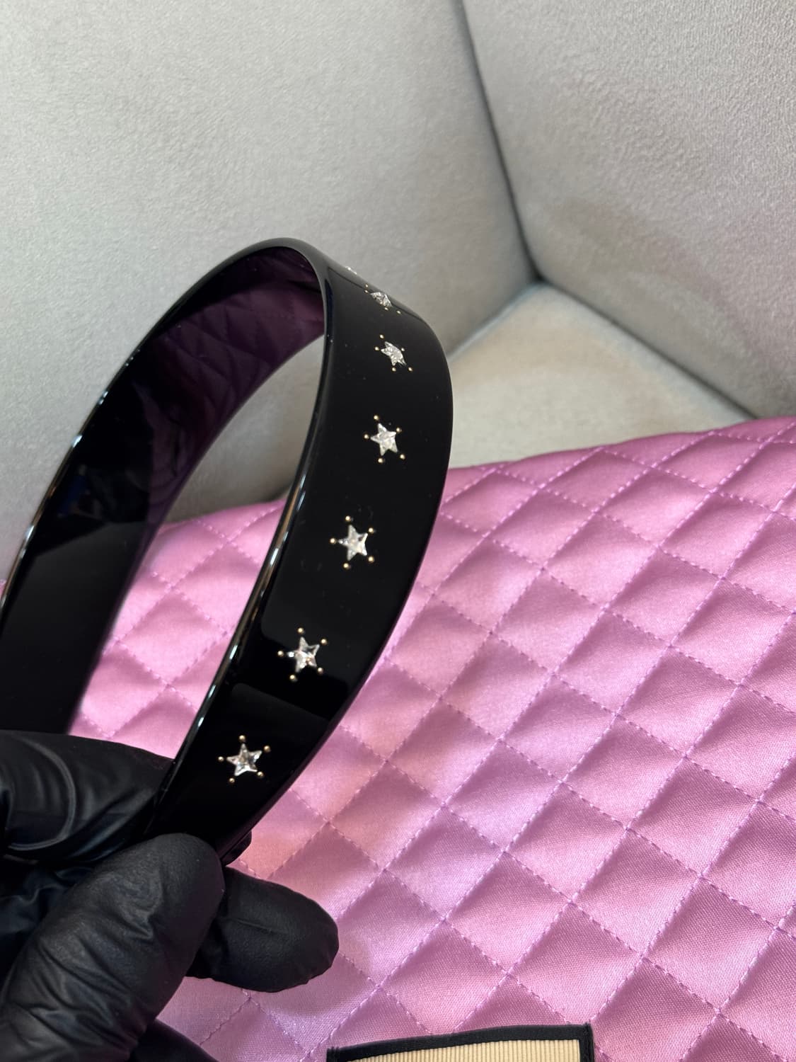 새상품급 구찌 인터로킹 크리스탈 헤어 밴드 머리띠 상품이미지3