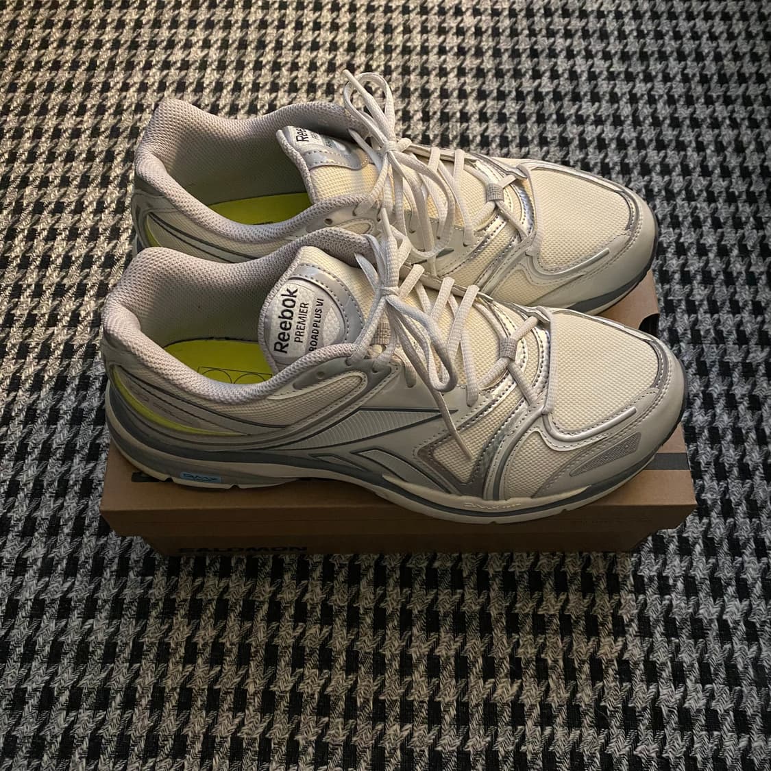 [무료배송] 리복 x 라이풀 프리미어 로드 플러스 6 280 상품이미지1