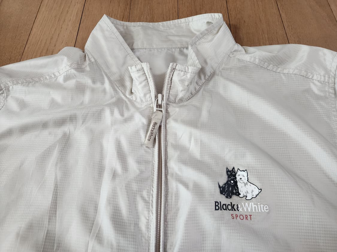 블랙앤화이트 남성 바람막이쟈켓 105사이즈 상품이미지2
