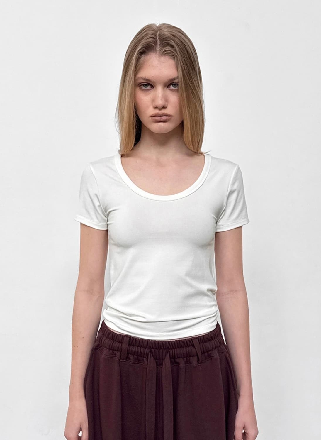 샌드릭 LINE.01 u-neck tee Ivory S 상품이미지1