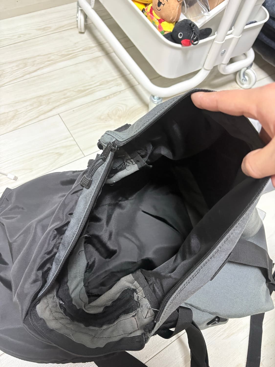 Bitch stateboards 비치스케이트보드 크로스백 상품이미지4